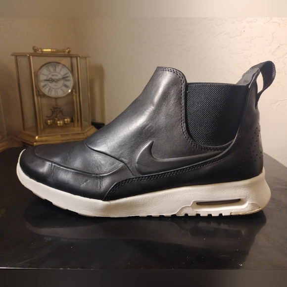 NIKE Air Max Women's Size 10 Thea Mid Black 859550-001 (Chelsea) VG Condition - Picture 1 of 16